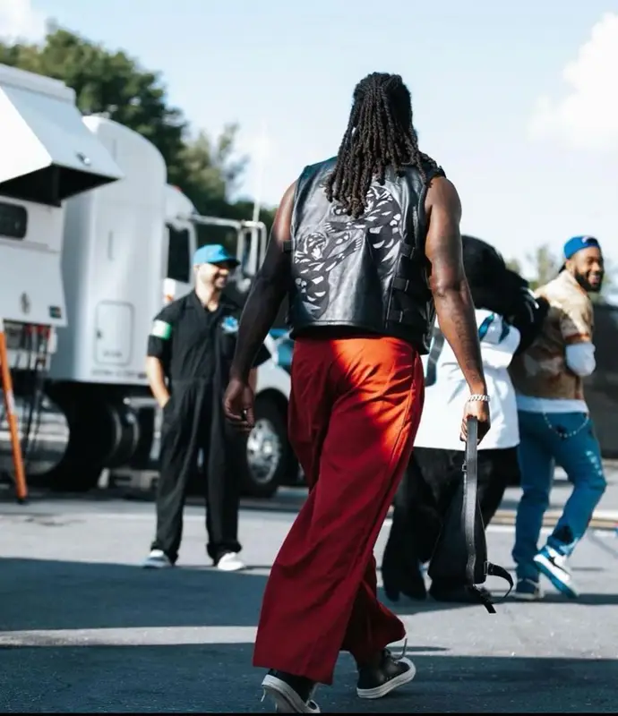 Ian Thomas outfit in Geechi Vigilantes, 2023