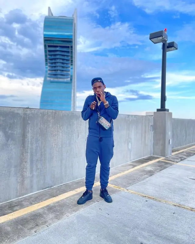 Valiant outfit in Nike, 2023
