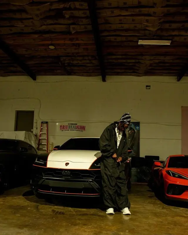 2 Chainz outfit in Balenciaga, 2023
