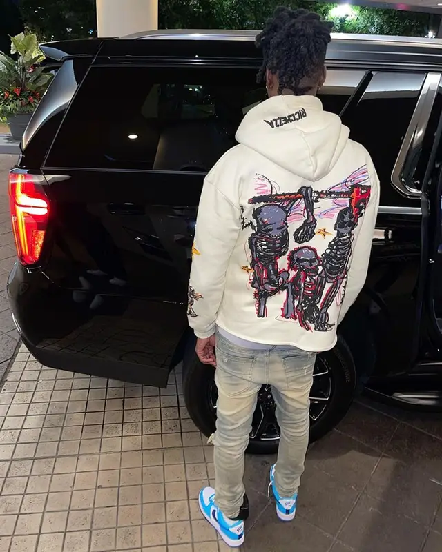 Yung Mal outfit in Ricchezza Forever, Tulones, and Louis Vuitton, 2023