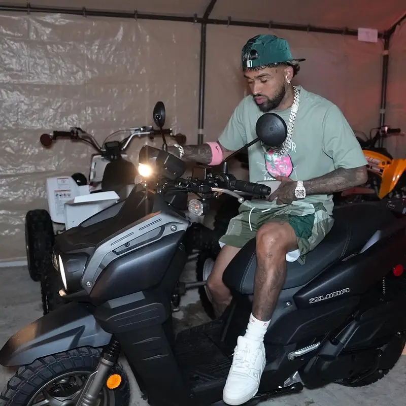 Bryant Mayers outfit in Kith, Supreme, and Hanes, 2023