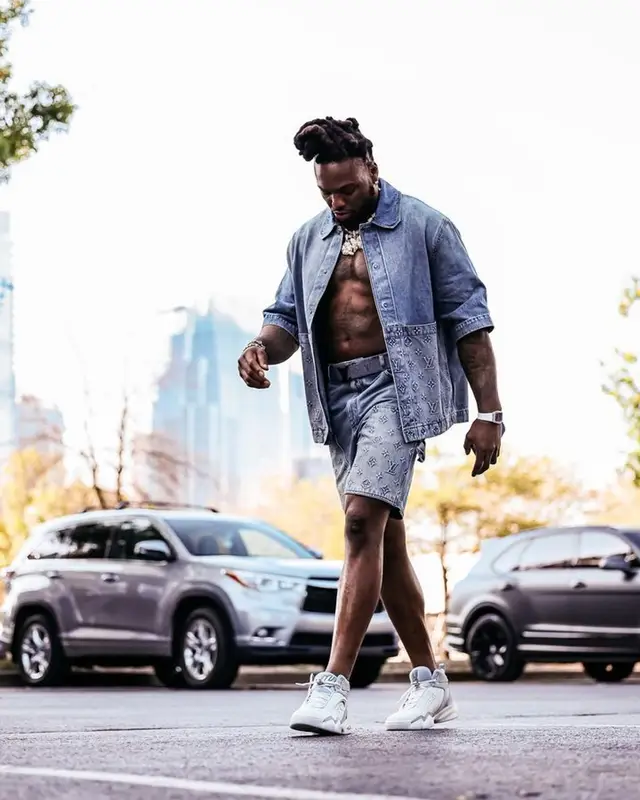 Derrick Henry outfit in Louis Vuitton, 2023