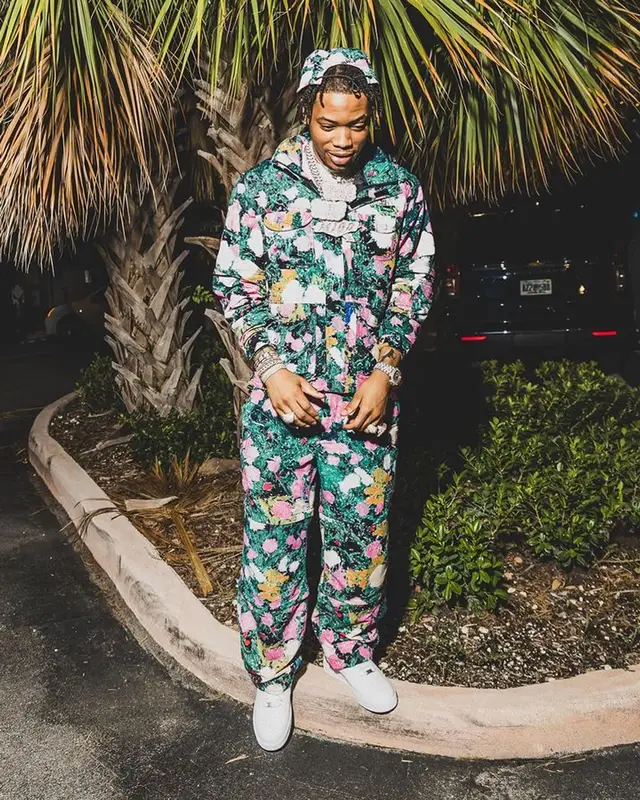 Lil Migo outfit in Nike, Supreme, and The North Face, 2023