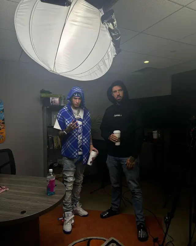 Rondodasosa outfit in Amiri and Burberry, 2023