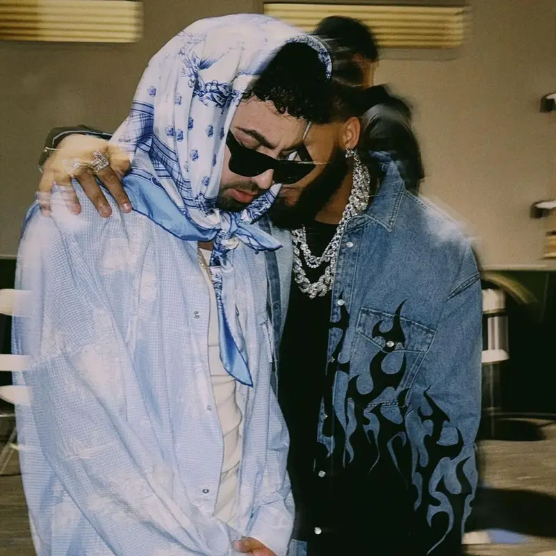 Justin Quiles outfit in Jacquemus, Marni, and Burberry, 2023