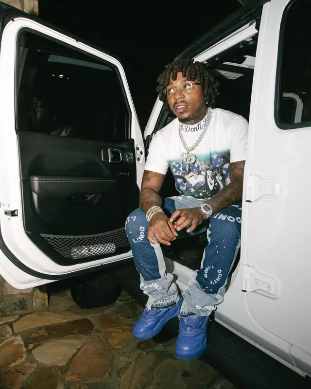 Jacquees outfit in Dont'i, Versace, and Cartier, 2023