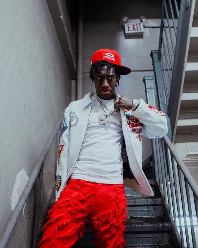 2Rare outfit in Polo Ralph Lauren, Valabasas, and Nike, 2023
