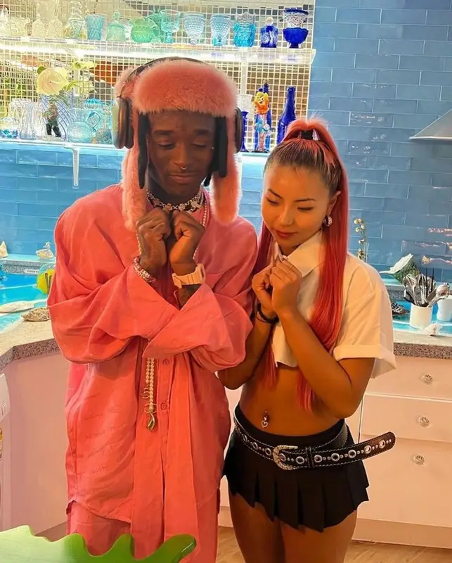 Lil Uzi Vert outfit in Balenciaga and Apple, 2023