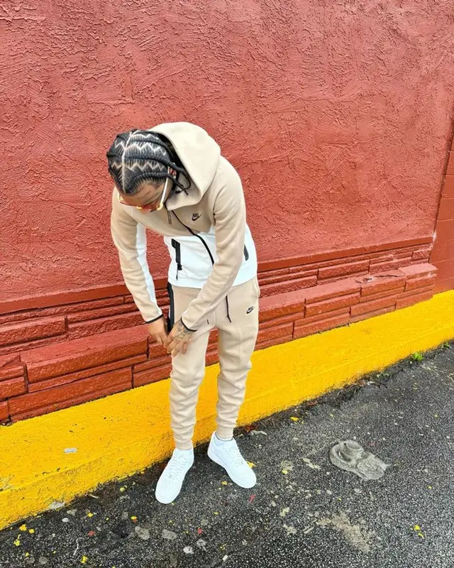 21 Savage outfit in Nike, 2023