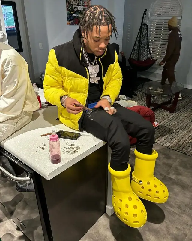 Lil Migo outfit in Valabasas, Crocs, and Dior, 2023