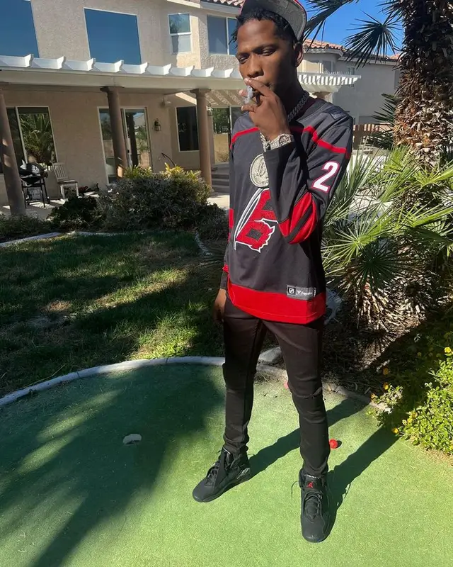 BlocBoy JB outfit in Vintage, 2023