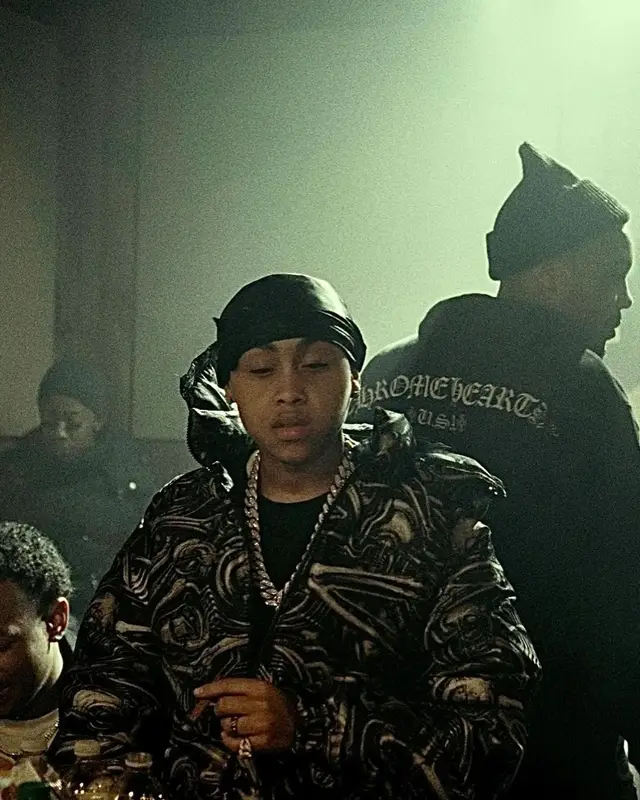 Stunna Gambino outfit in Supreme, Fox Racing, and Timberland, 2023