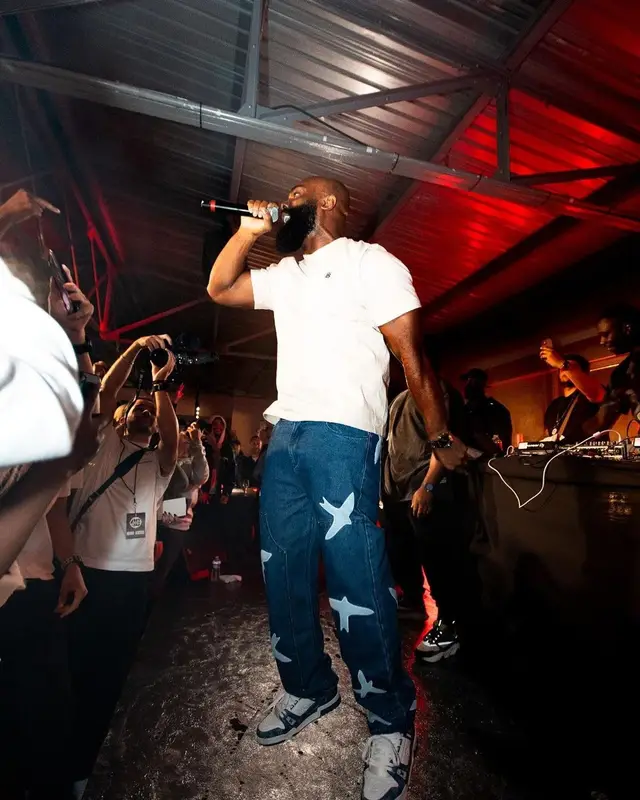 Kaaris outfit in Burberry, Arte Antwerp, and Louis Vuitton, 2023