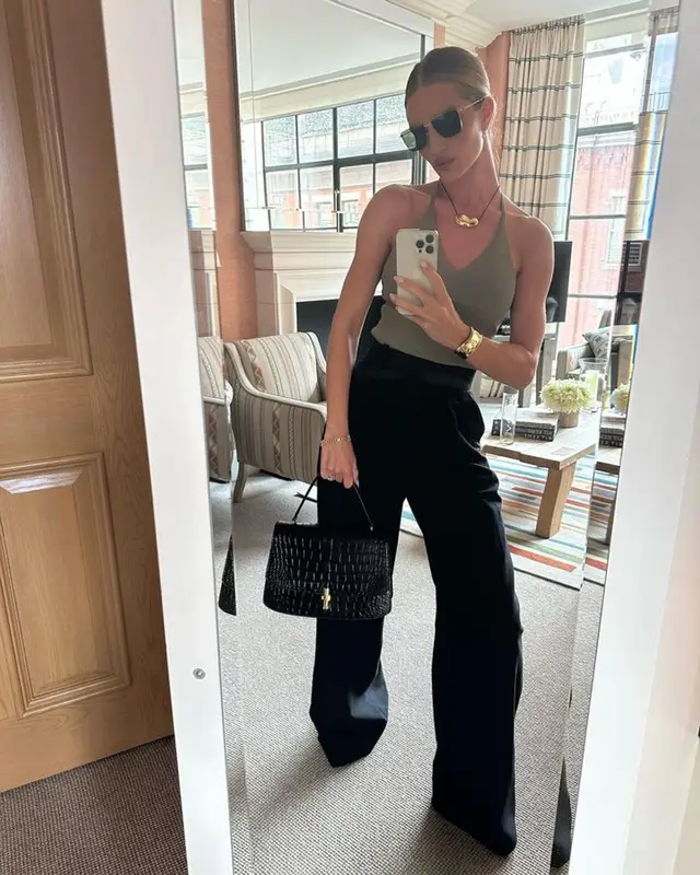 Rosie Huntington-Whiteley outfit in Khaite and Bottega Veneta, 2023