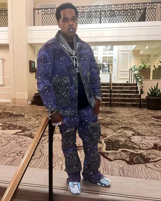 Finesse2tymes outfit in Valabasas and Jordan, 2023