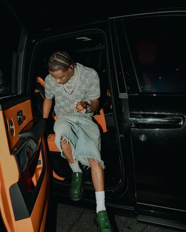 Roddy Ricch outfit in Gucci, Balenciaga, and Bottega Veneta, 2023