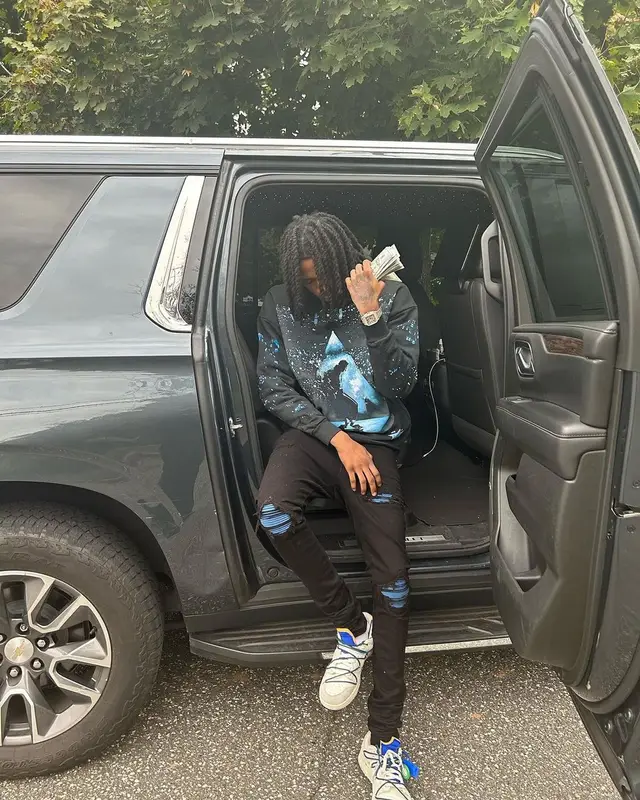 Sha Gz outfit in Barriers, Amiri, and Cartier, 2023