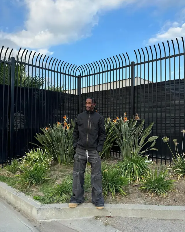 Travis Scott outfit in Vintage, Rick Owens, and Loewe, 2023