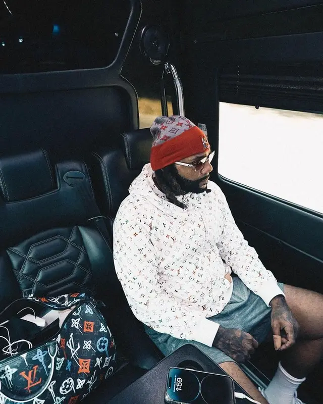 Money Man outfit in Cartier and Louis Vuitton, 2023
