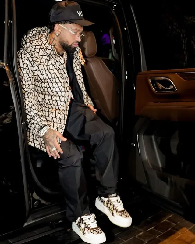 Bryant Mayers outfit in Valentino, 2023