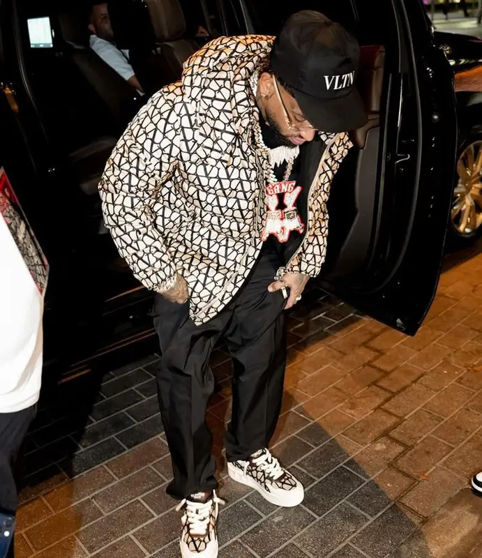 Bryant Mayers outfit in Valentino, 2023