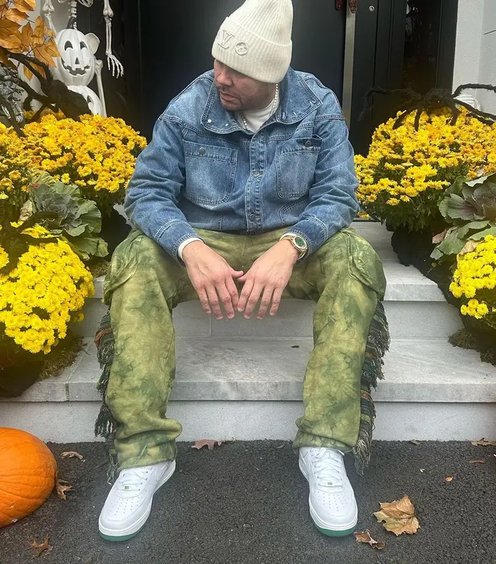 Fat Joe outfit in Alchemist, Nike, and Louis Vuitton, 2023