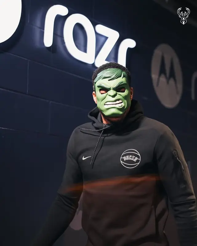 Giannis Antetokounmpo outfit in Nike, Hasbro, and Milwaukee Bucks, 2023
