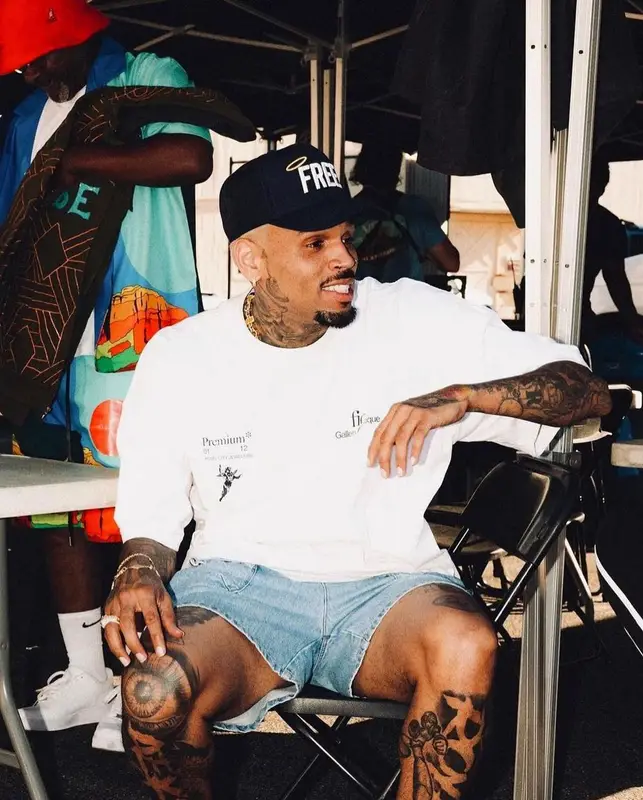 Chris Brown outfit in Pheit, 2023