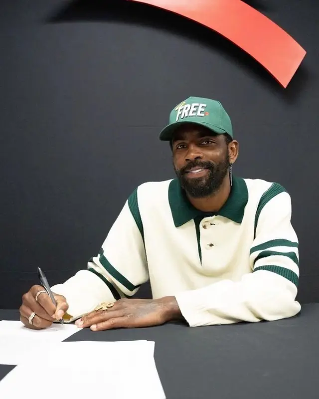 Kyrie Irving outfit in Pheit, 2023