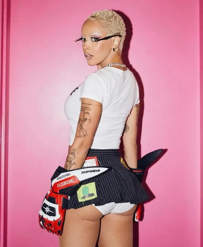 Doja Cat outfit in Havoc, Maybach Eyewear, and Kusikohc, 2023