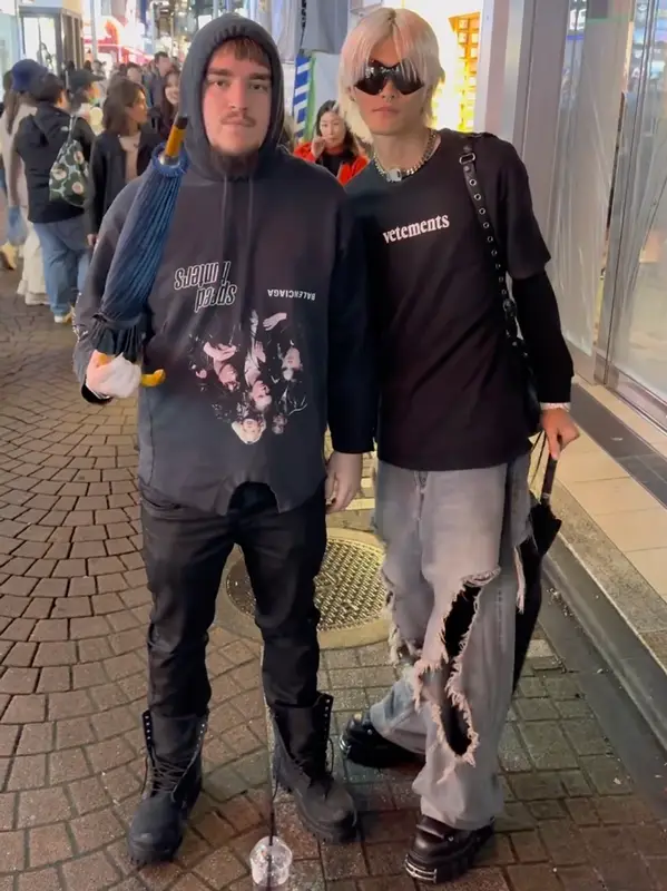 Yeat outfit in Balenciaga and Ksubi, 2023