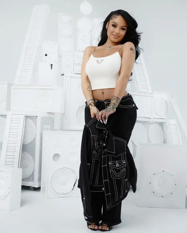 India Love outfit in True Religion and Tom Ford, 2023