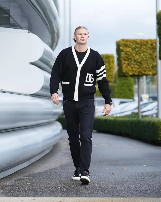 Erling Haaland outfit in Dolce & Gabbana, Jordan, and Travis Scott Merch, 2023