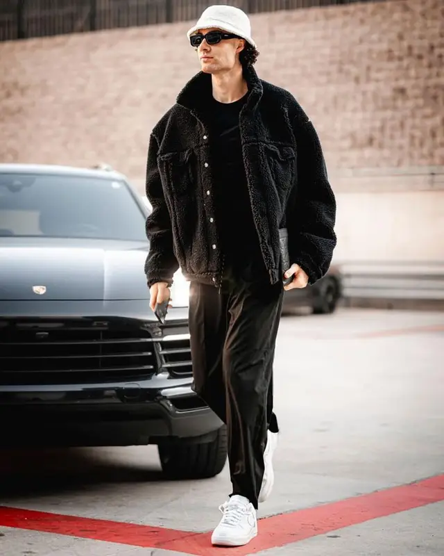 Josh Giddey outfit in Balenciaga, Nike, and Prada, 2023