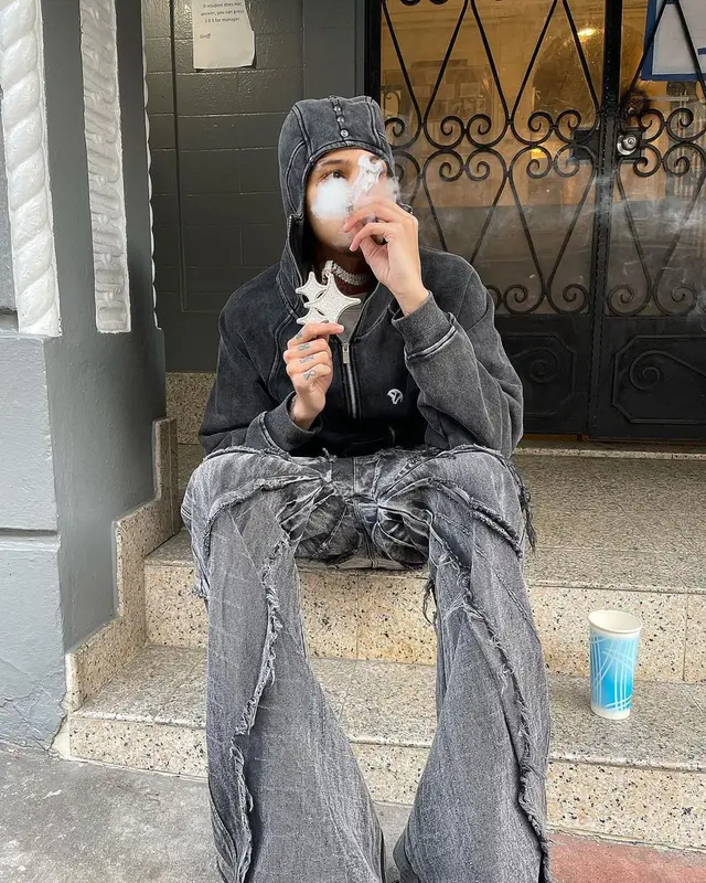 D Savage outfit in Cyvist, 2023