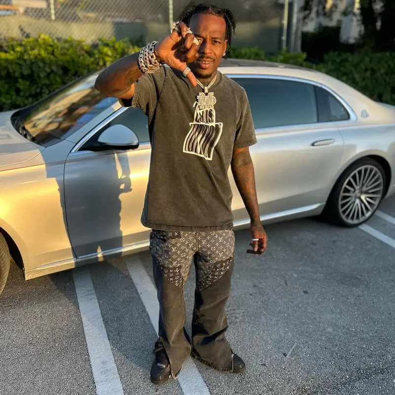 Sauce Walka outfit in Louis Vuitton, 2023