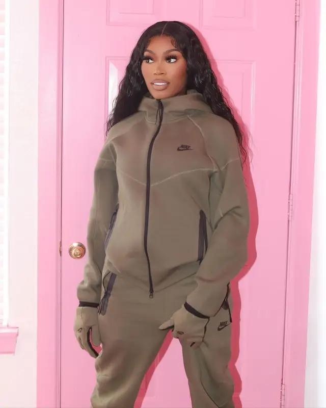 Asian Doll outfit in Nike and Jordan, 2023