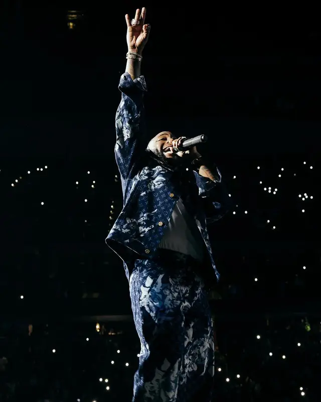 Davido outfit in Louis Vuitton, 2023