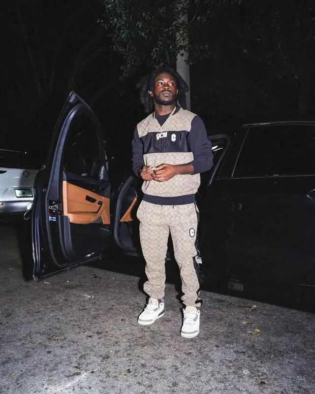 LPB Poody outfit in Coach and Jordan, 2023