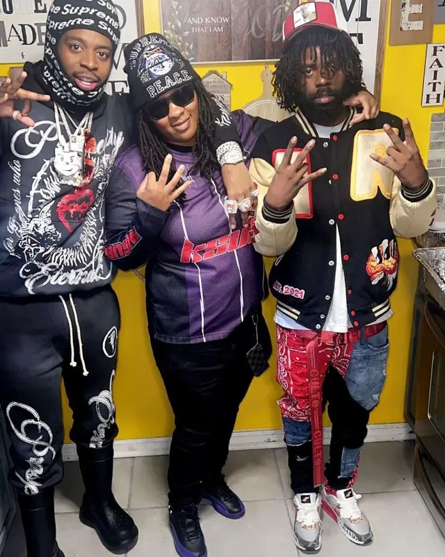 YN Jay outfit in Balenciaga, Supreme, and New Era, 2023