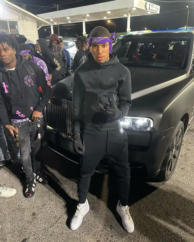 NLE Choppa outfit in Nike, 2023