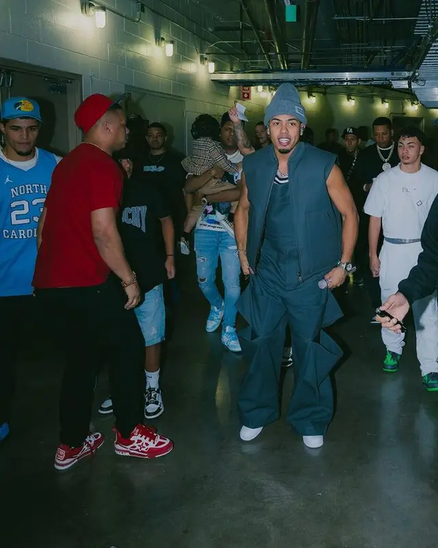 Myke Towers outfit in Nike and Gucci, 2023