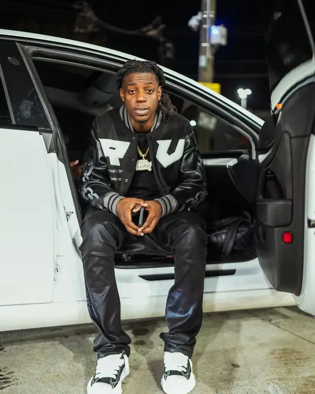 OMB Peezy outfit in Retrovert, Hanes, and Maison Mihara Yasuhiro, 2023