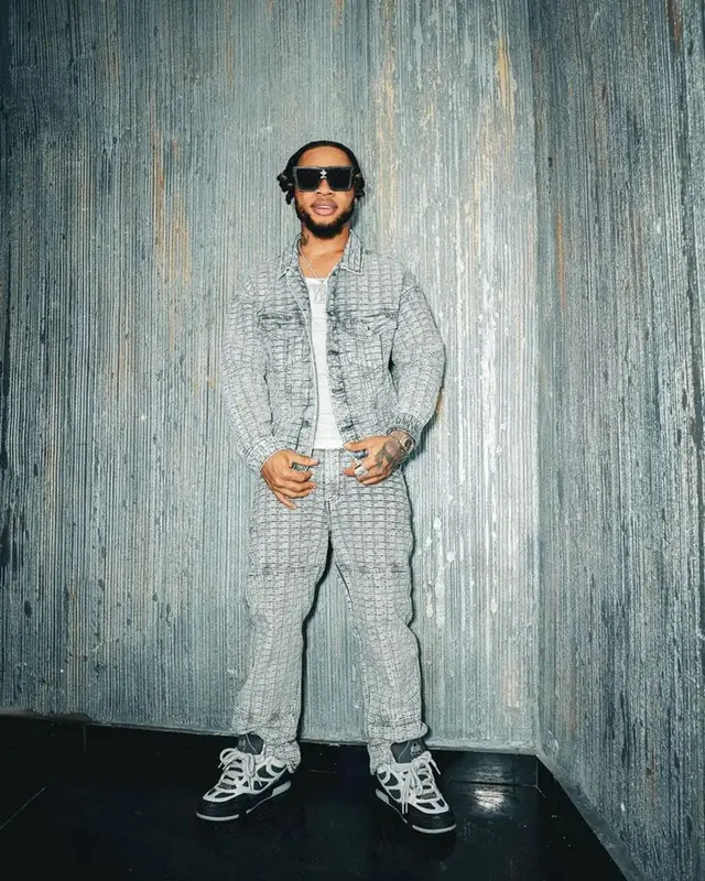 Poco Lee outfit in Zara and Louis Vuitton, 2023
