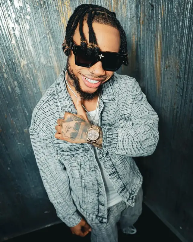 Poco Lee outfit in Zara and Louis Vuitton, 2023