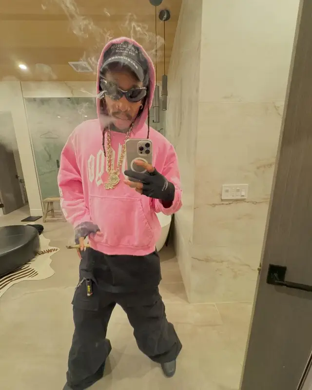 Wiz Khalifa outfit in Balenciaga and Erewhon Market, 2023