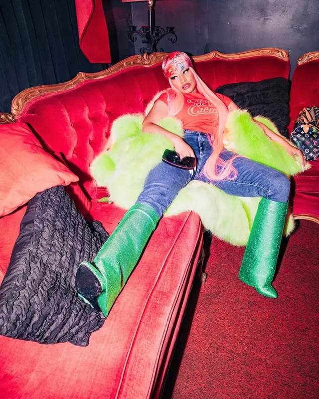 Nicki Minaj outfit in Re/Done, Givenchy, and Chanel, 2023