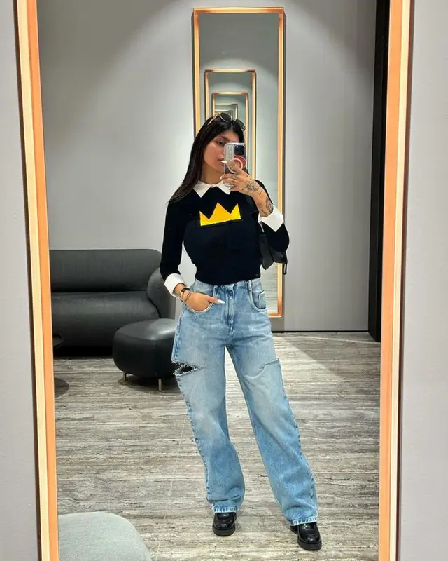 Mia Khalifa outfit in Alice+Olivia, Maison Margiela, and Miu Miu, 2023
