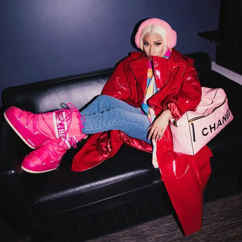 Nicki Minaj outfit in Dolce & Gabbana, Chanel, and Gucci, 2023