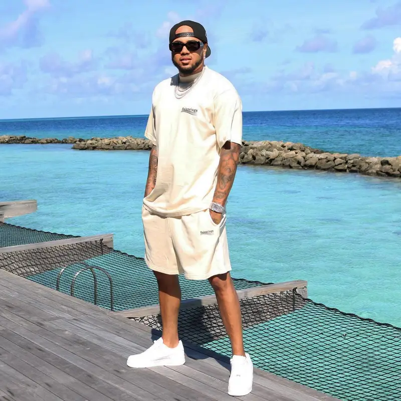 Mazi Vs outfit in Balenciaga and Nike, 2023
